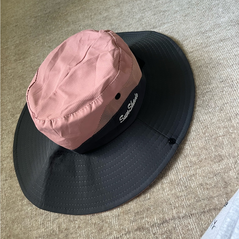 Sunshade bucket hat